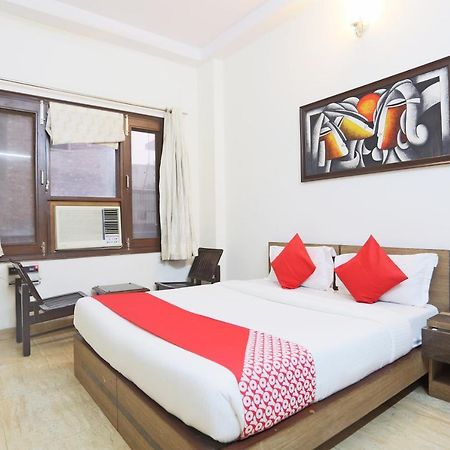 Oyo 72519 Meera Bhawan Vrindāvan Exterior foto