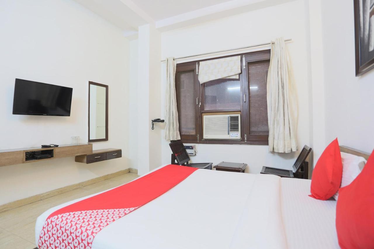 Oyo 72519 Meera Bhawan Vrindāvan Exterior foto